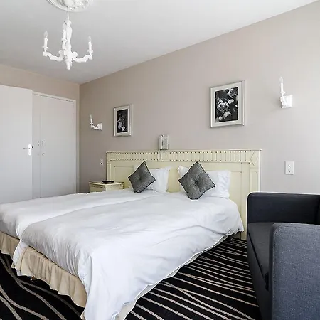 Du Parc 3* آركاشو